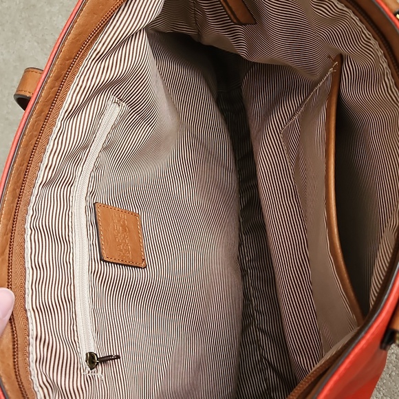 Market & Spruce Red Tote - Picture 4 of 8